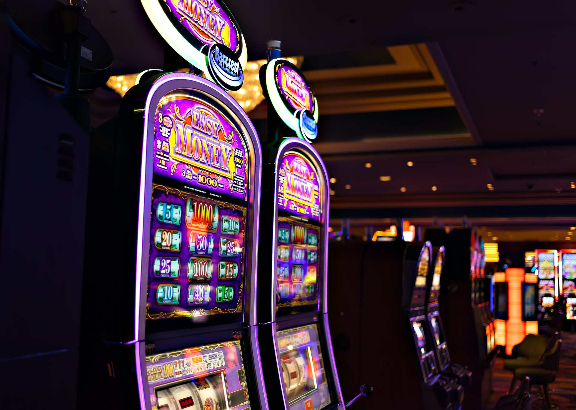 Sneaky Ways People Make a Living on Slots by Cheating